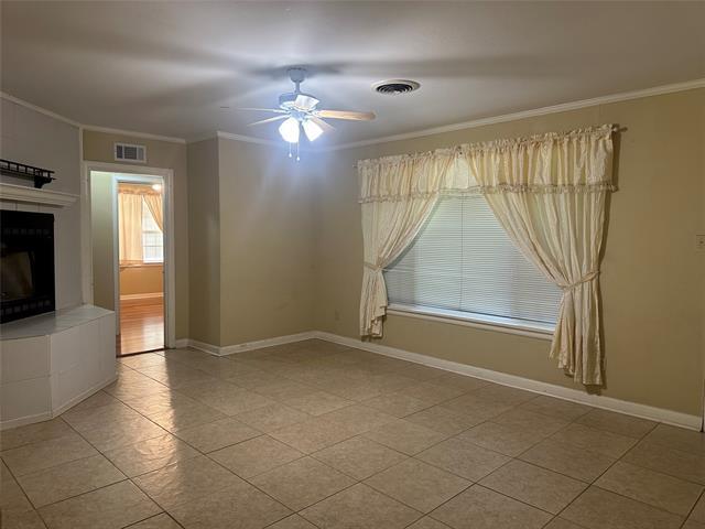 Photo - 831 Booth Dr