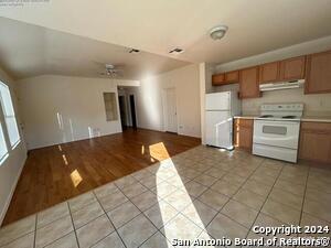 Photo - 14543 Clovelly Wood