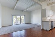 2BR, 2BA -1200SF