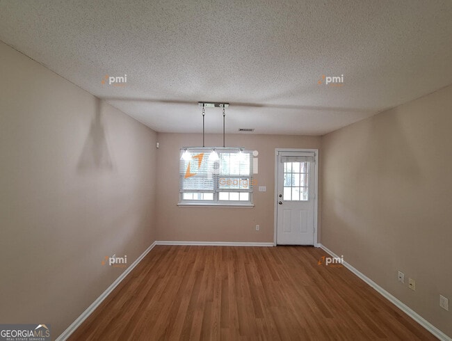 Photo - 204 Westcliff Center St