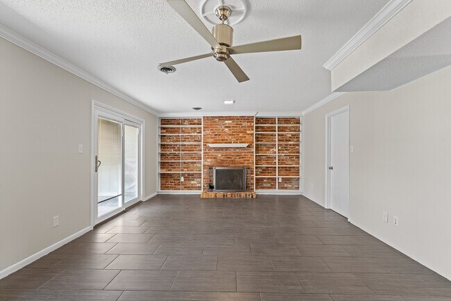 Photo - 1101 Gunnison Pl
