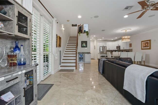 Photo - 1709 NE 8th St