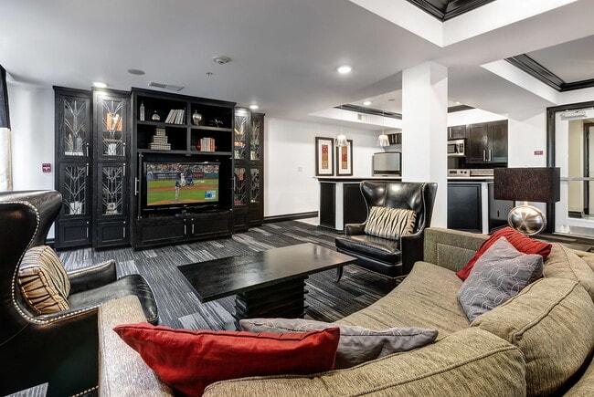 Photo - Belmont Station