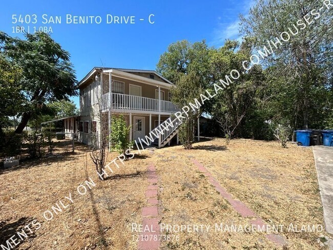 Building Photo - *COMING SOON!* Upstairs 1 Bedroom 1 Bath U... Unit C Rental