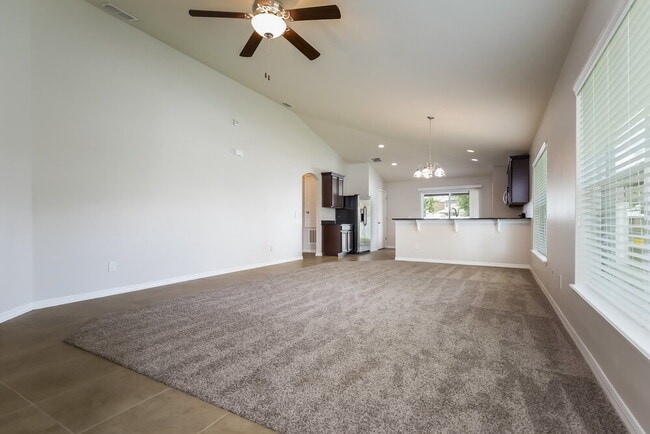 Photo - 907 Muirwood Way