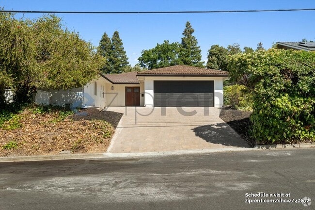 Building Photo - 3727 Northridge Dr Rental