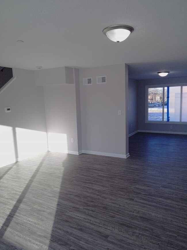 Photo - 15 Indianwood Blvd Unit 15