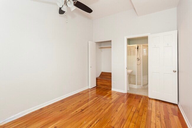 Photo - 2204 N Clybourn Ave Unidad 3 bed 2 bath in lincoln park