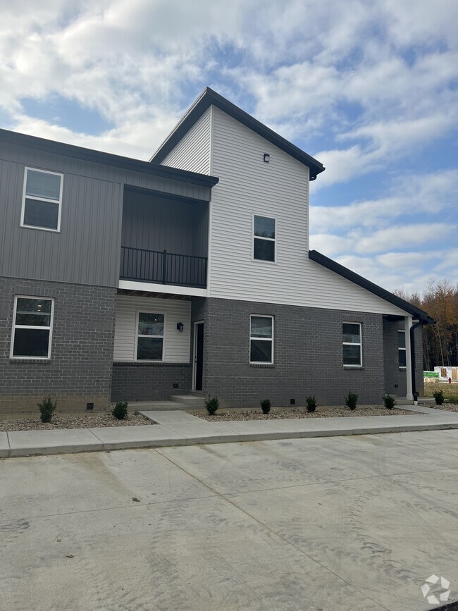 Building Photo - 710 Courtyard Ln Rental