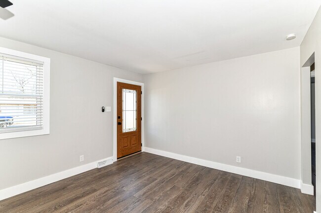 Photo - 2905 Halifax Dr