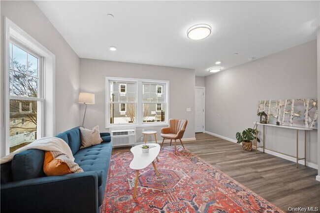 Photo - 108 N Kensico Ave Unidad 6B