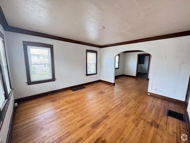 Building Photo - 1712 Eastern Ave SE Rental