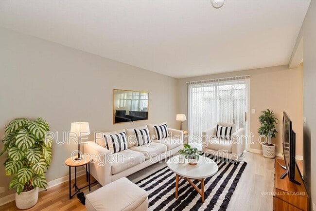 Photo - 16106 SE Caruthers St