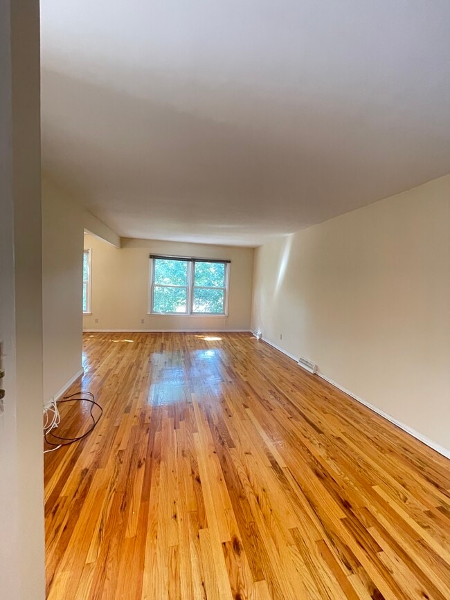 Building Photo - 21522 23rd Rd Rental