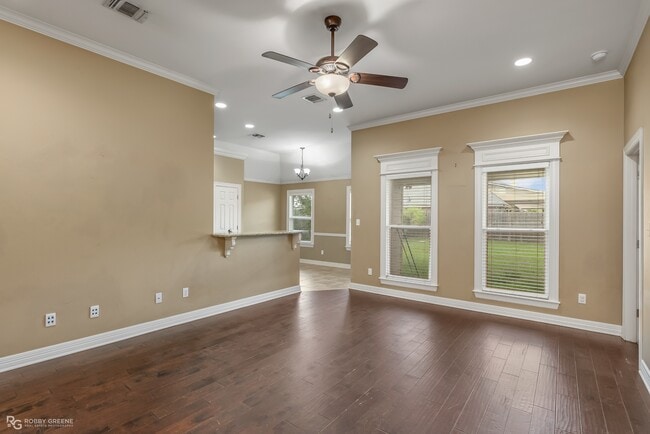 Photo - 1702 Avondale Ct