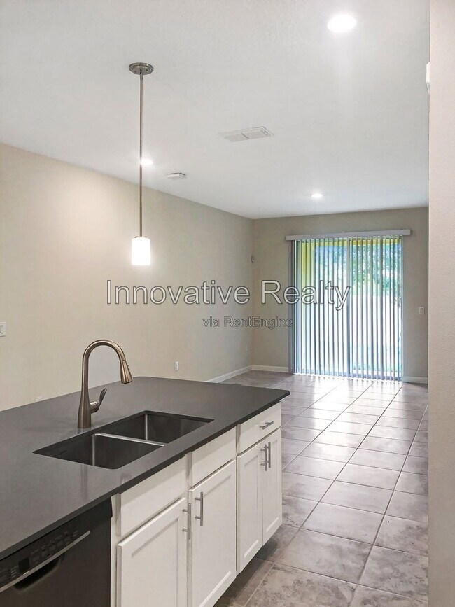 10046 Red Eagle Dr
