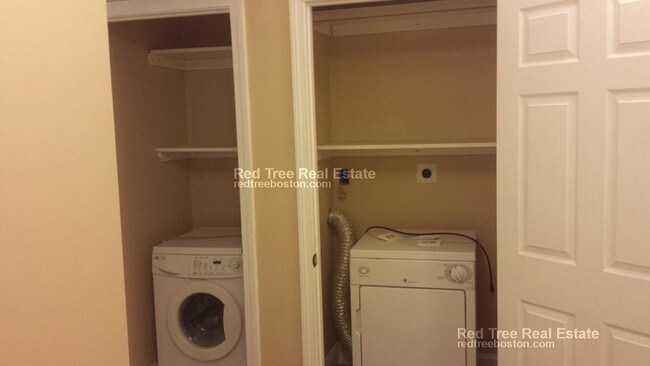 Photo - 276 Chestnut Hill Ave Unidad 3