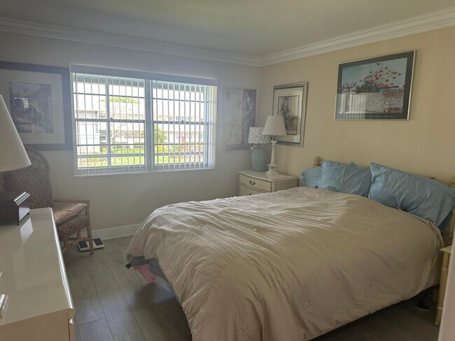 Photo - 154 Windsor G