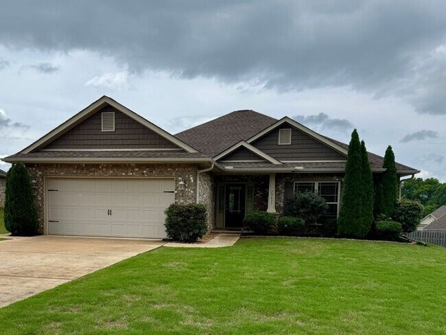 Photo - Available now in amazing location