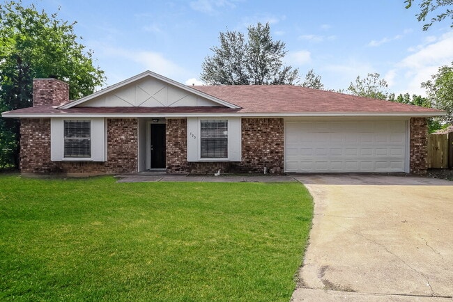 Building Photo - 520 E Lark Ct Rental