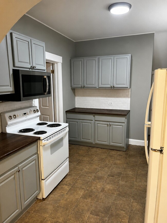 Photo - 2850 Shaffer Ave Unit 1