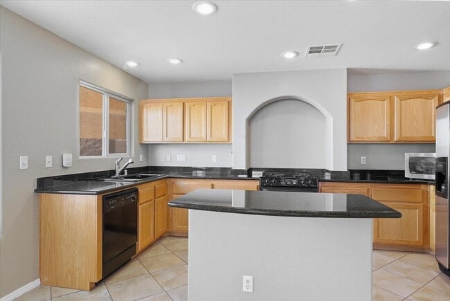 Photo - 7404 Celosia St