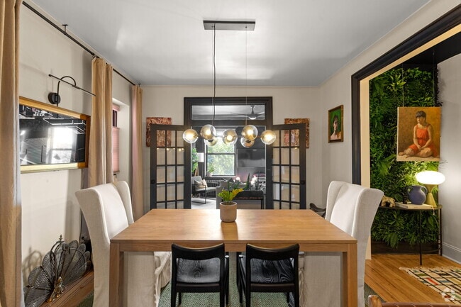 Building Photo - 860 W 181st St Rental