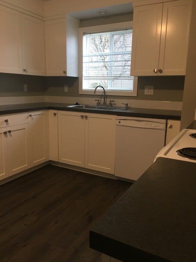 Photo - 3355 SW 182nd Ave