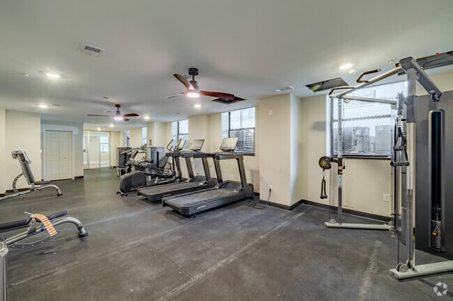 Gimnasio - American Heritage Apartments