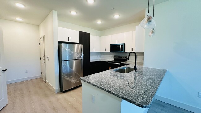 Photo - 19100 Woodland Hills Dr Unit B1