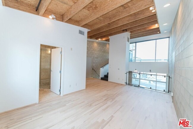 Photo - 717 Highland Ave Unit 7