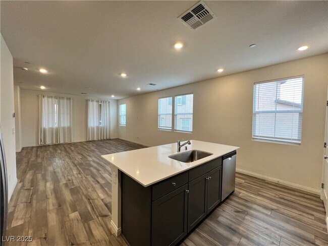 Photo - 2824 Abrantes Pl