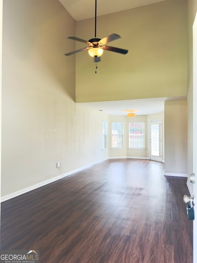 Photo - 138 Hamilton Dr