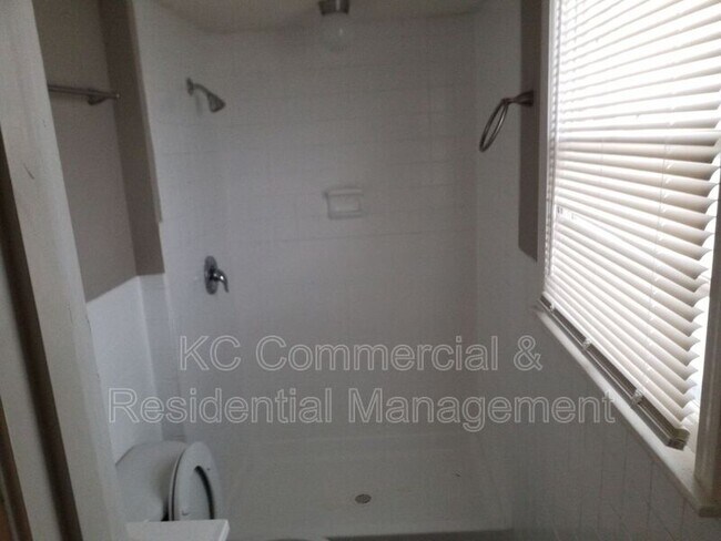 Photo - 2320 N 73rd Terrace