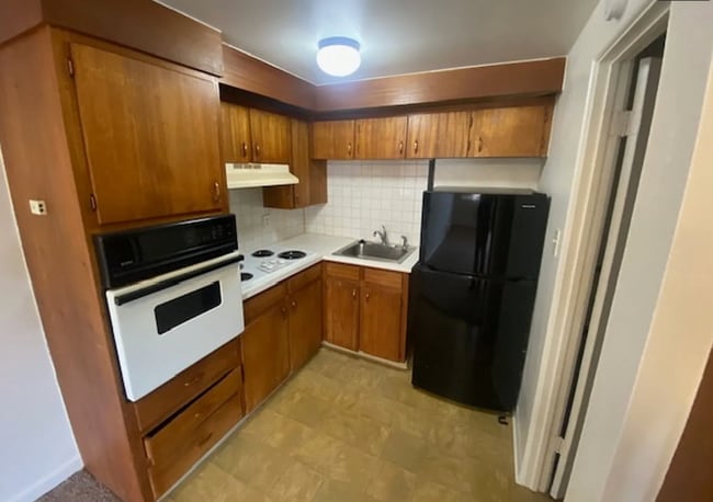 Building Photo - 7310 W 10th Ave Unit 15
