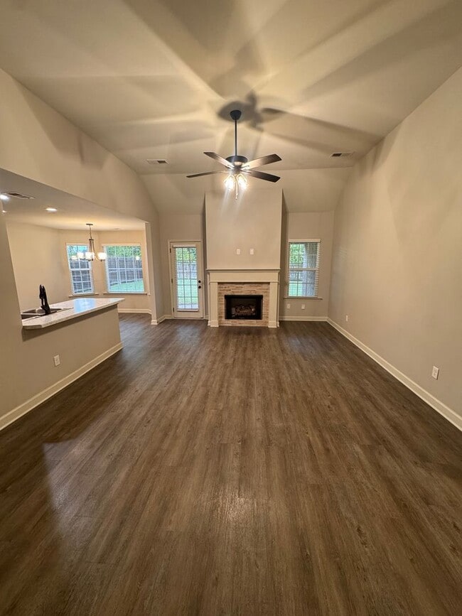 Photo - 1029 Hogue Dr