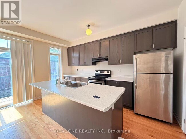 Photo - 115 Beechborough Cres
