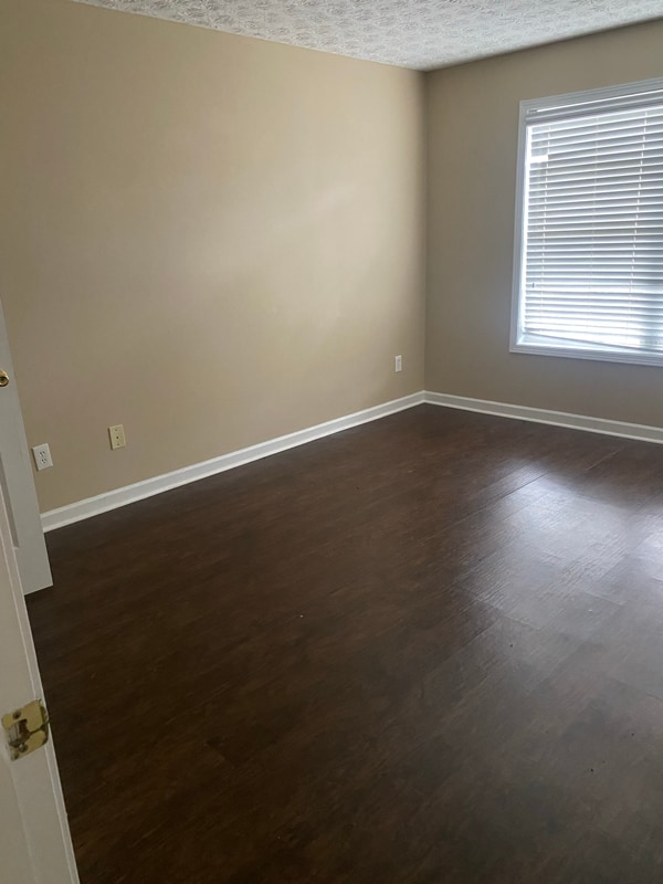 Photo - 75 Prince Edward Way