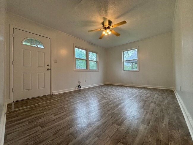Photo - Available Now 2 bedroom 1 bathroom with 2 car garage