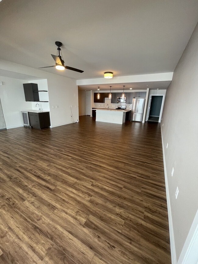 151 E Wilson