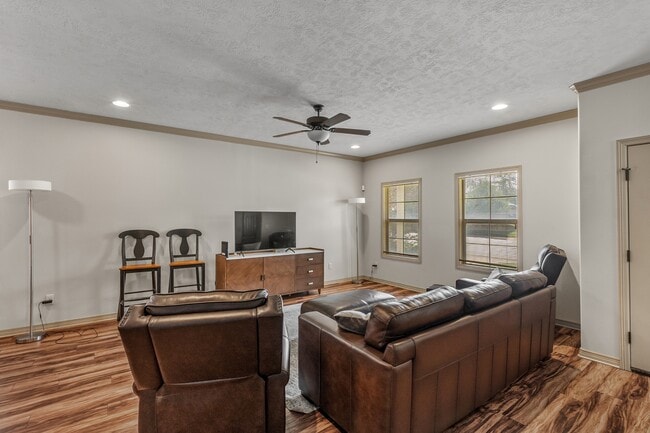 Photo - 403 Holleman Dr