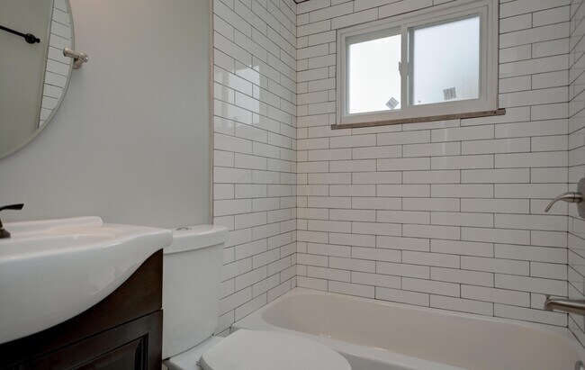 Photo - 1375 S Ohio Ave