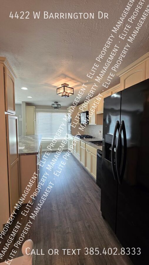 Photo - 4422 Barrington Dr