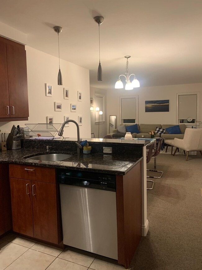 Photo - 157 Auburn St Unit 2A