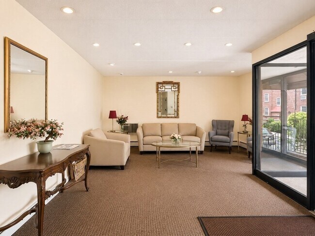 31 Harris St Unit 102
