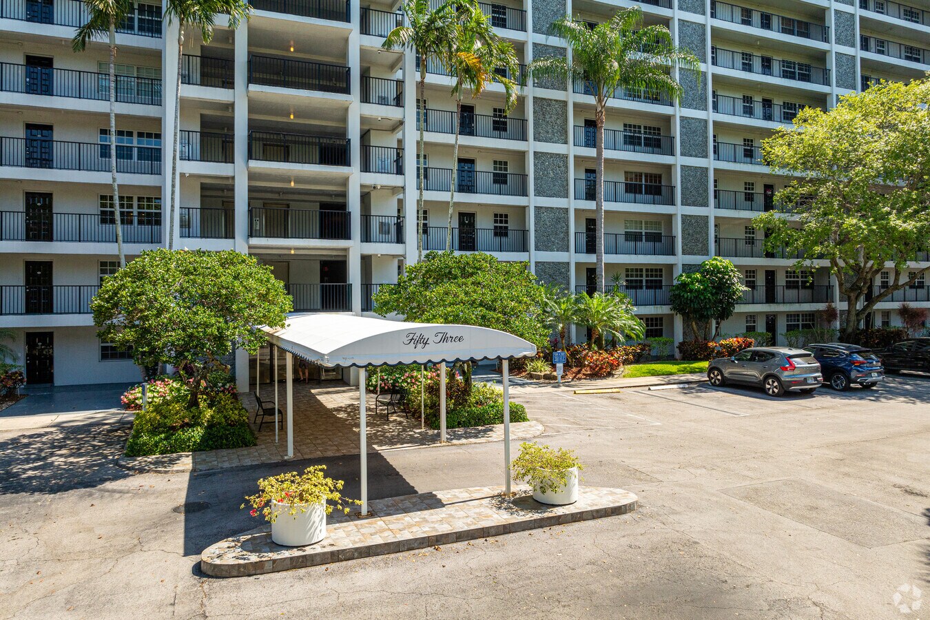 Photo - Palm-Aire Building 53