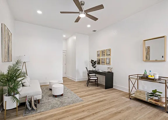 Photo - 506 E Evergreen St