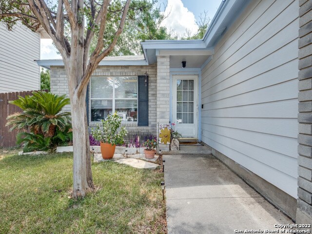 Photo - 7654 Branston-