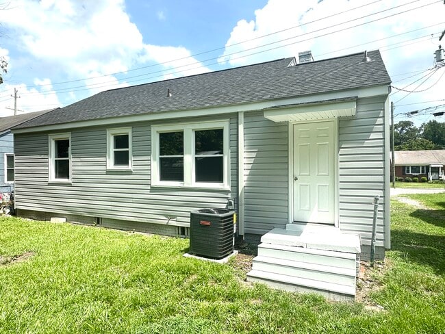 Photo - 1107 Colonial Ave