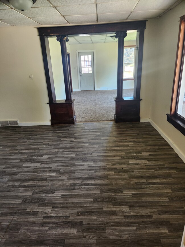 Photo - 434 Dorr St